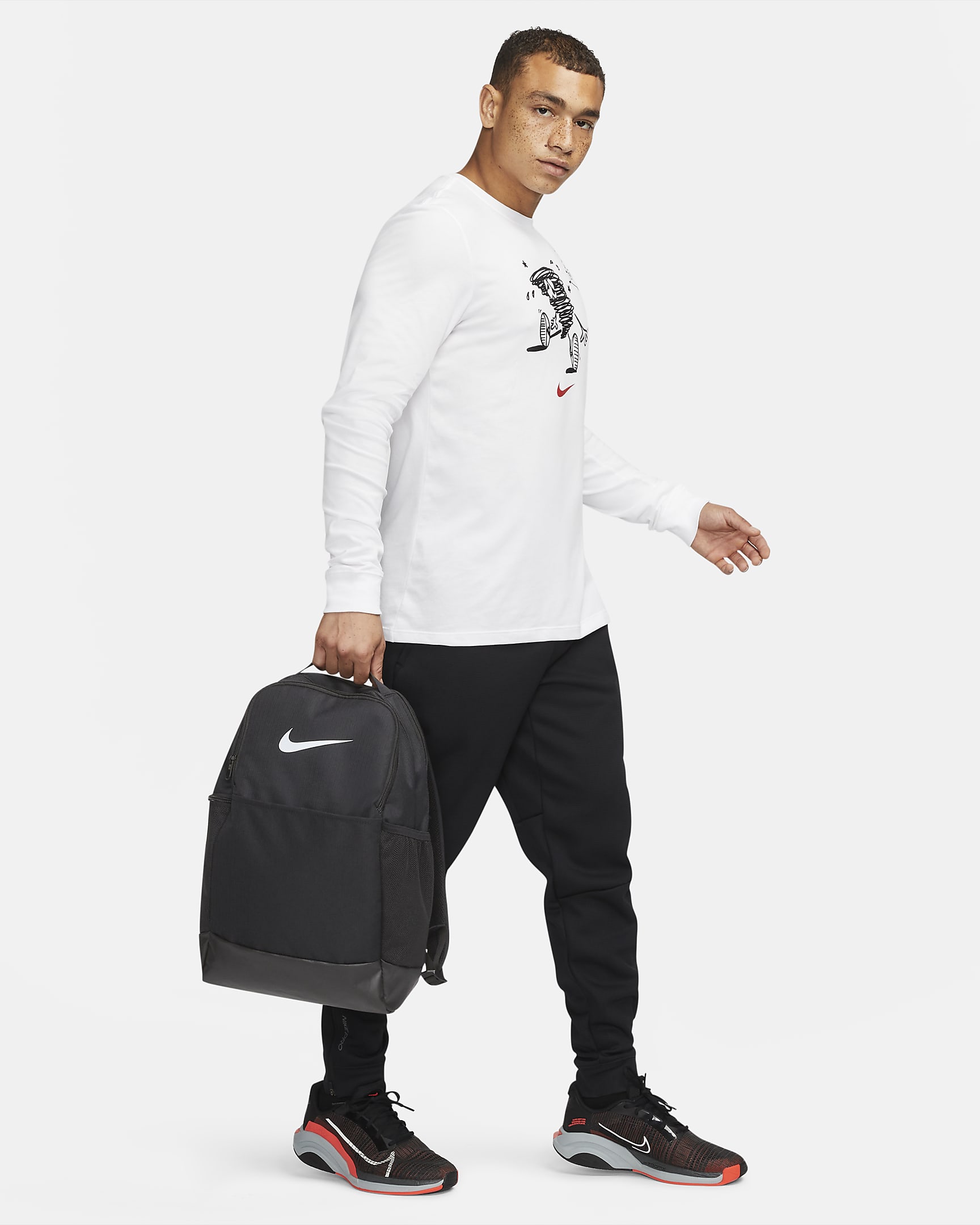 NIKE ZAINO BRASILIA 9.5 DA 24 LITRI - immagine 9